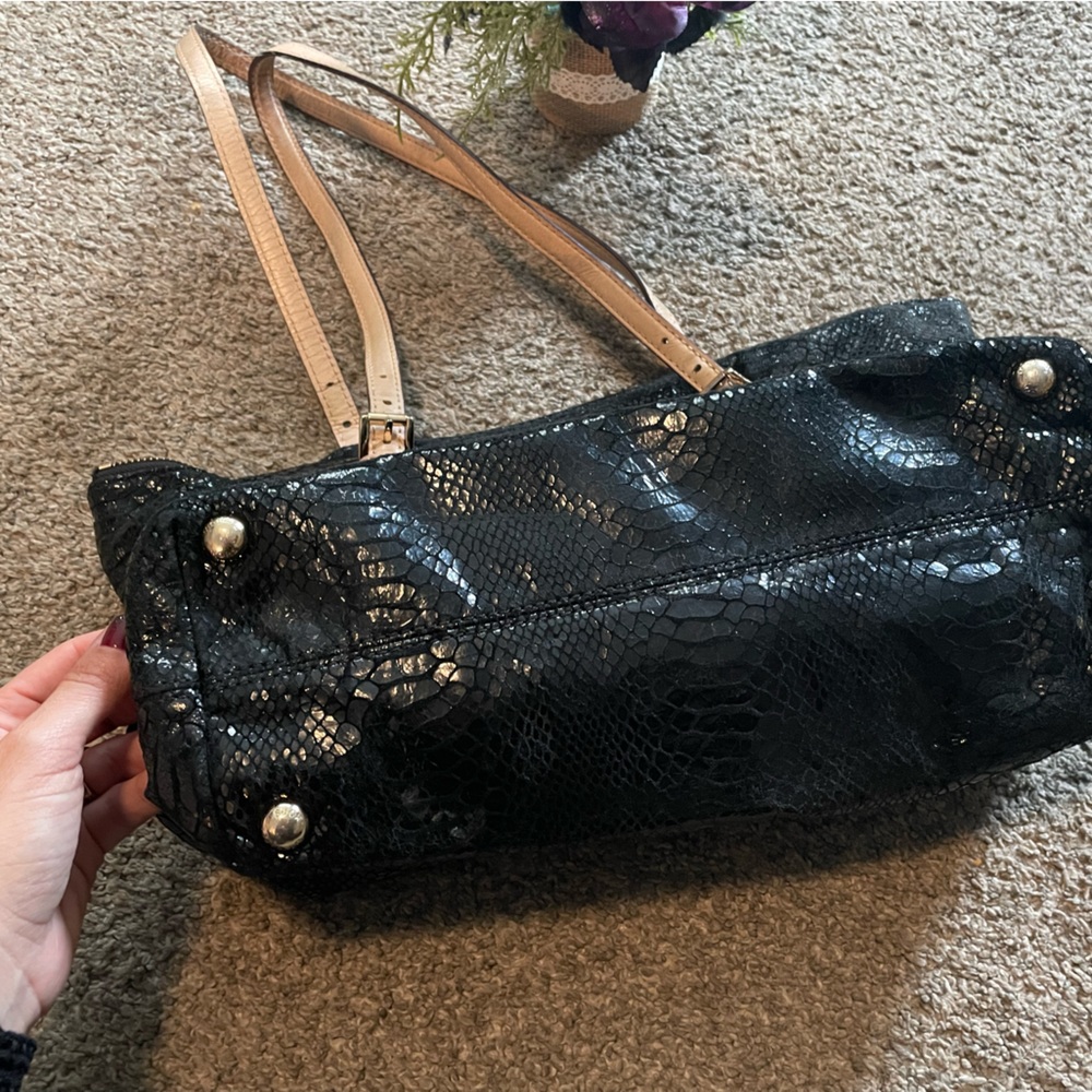 Michael Kors purse - Picture 14 of 16